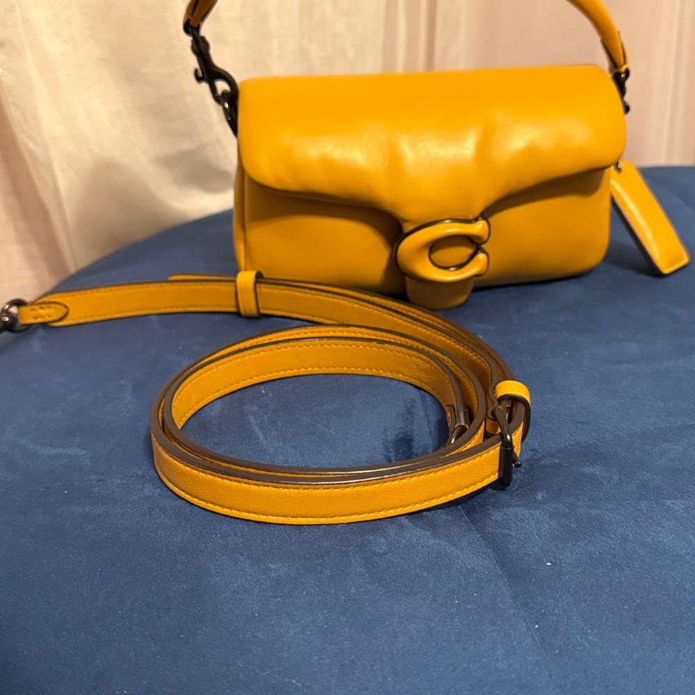 Coach Pillow Tabby mini Shoulder Bag - Picture 2 of 7